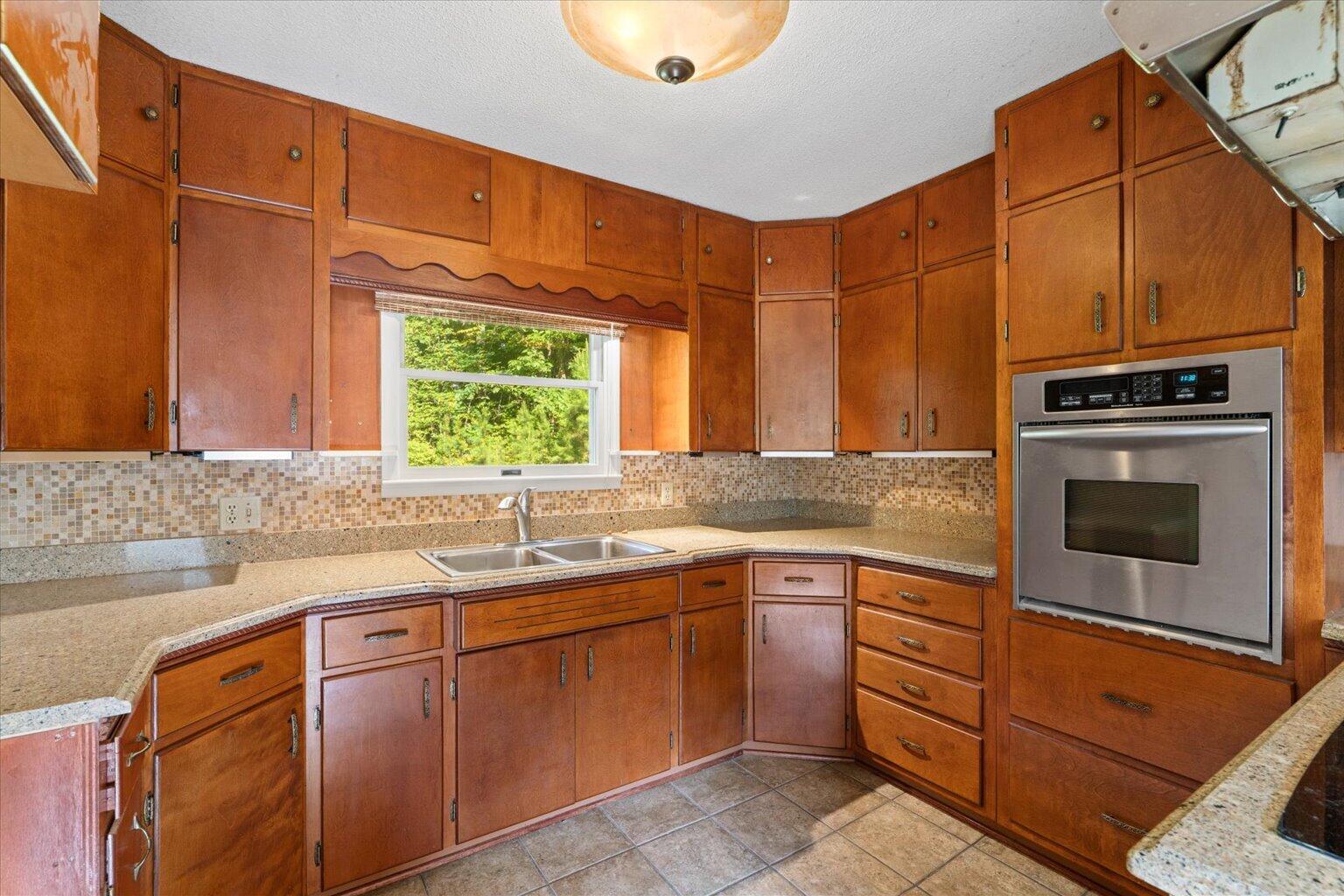 3630 Elder Mountain Road Chattanooga, TN 37419 - Photo 18 of 37 17-DSC06612