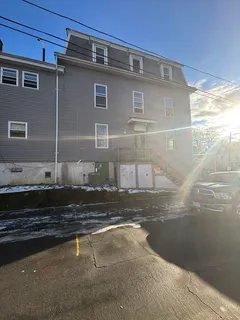 $2,100 | 101 Cedar Street, Unit 2, Haverhill, MA 01830