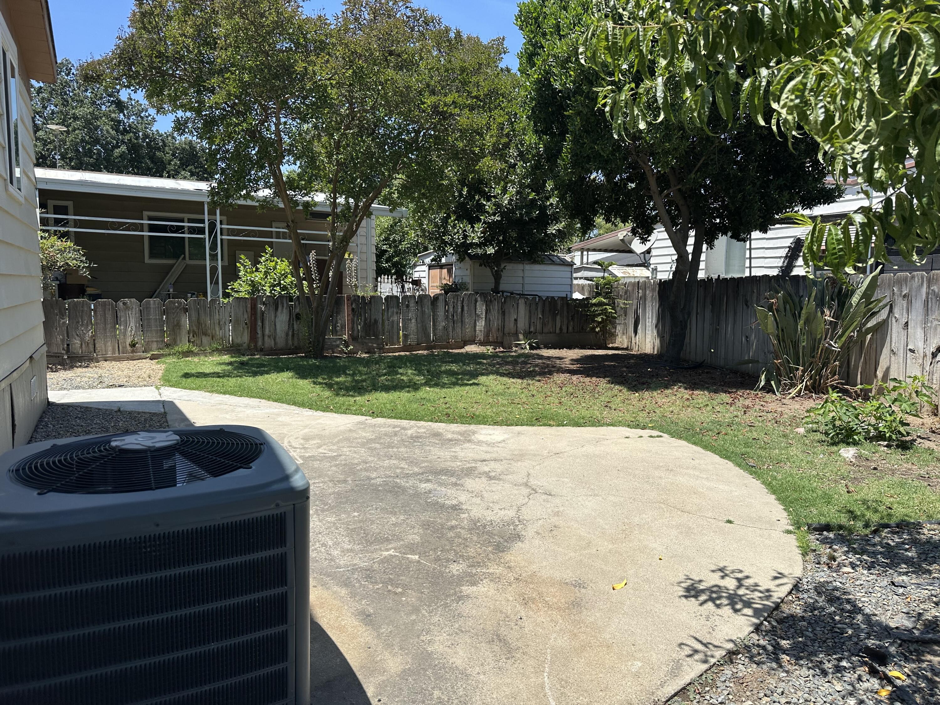 2400 West Midvalley Avenue, Unit R8 Visalia, CA 93277 - Photo 12 of 14