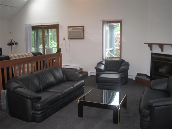 68 Holbrook Road Oxford, MA 01540 - Photo 5 of 19 Gallery Image 5