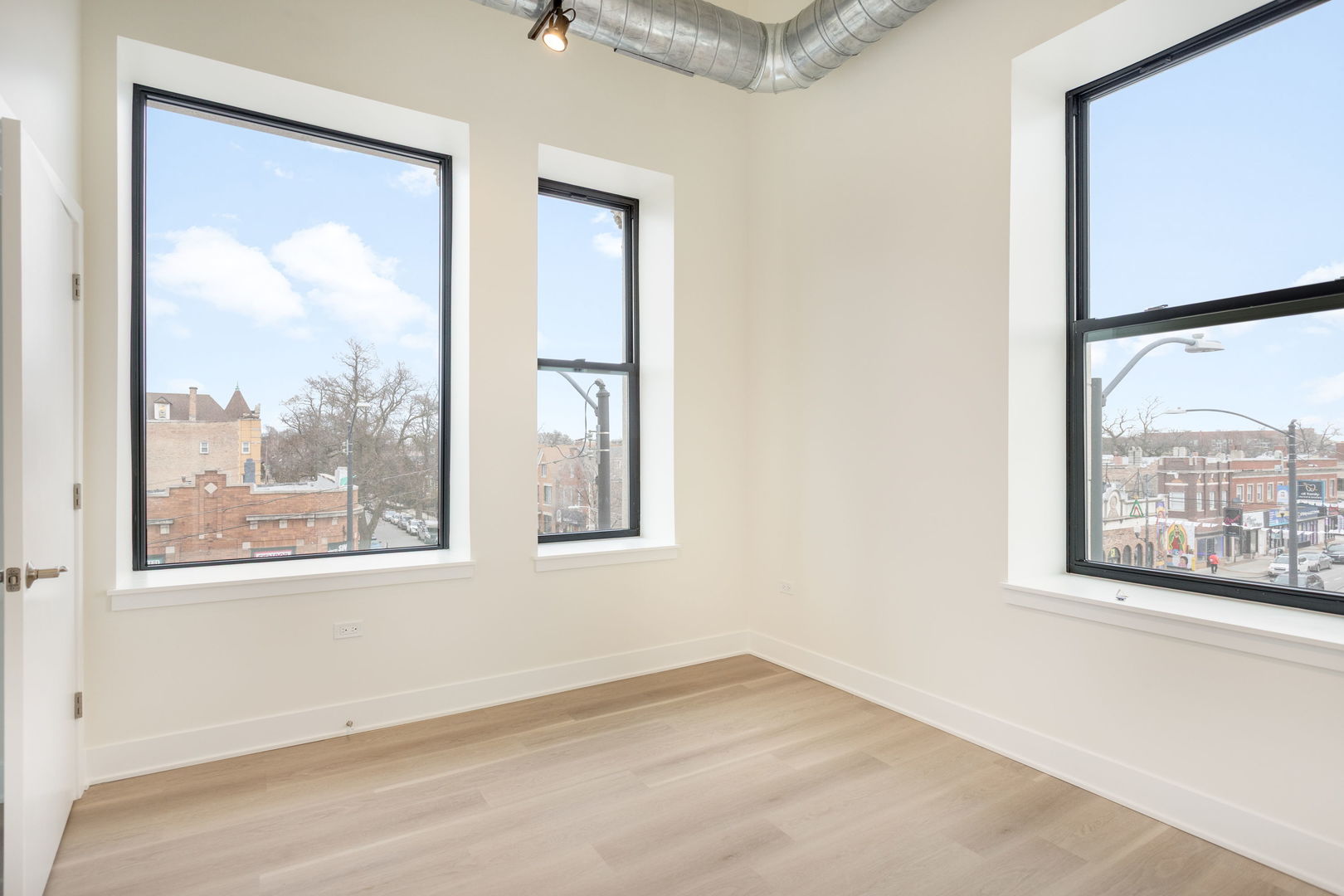 3801 West 26th Street, Unit 304 Chicago, IL 60623 - Photo 6 of 12