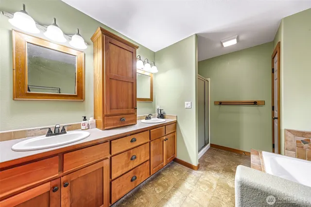 $874,000 | 1660 Eastwood Way, Lynden, WA 98264