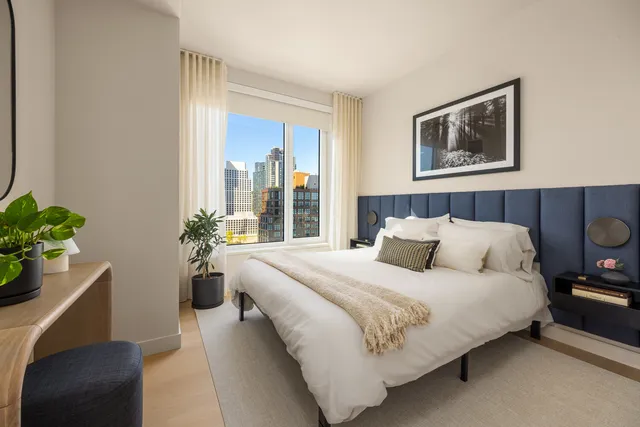 $7,635 | 18 India Street, Unit 1302S | Greenpoint