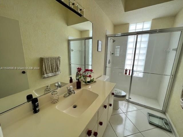 a view of a fireplace