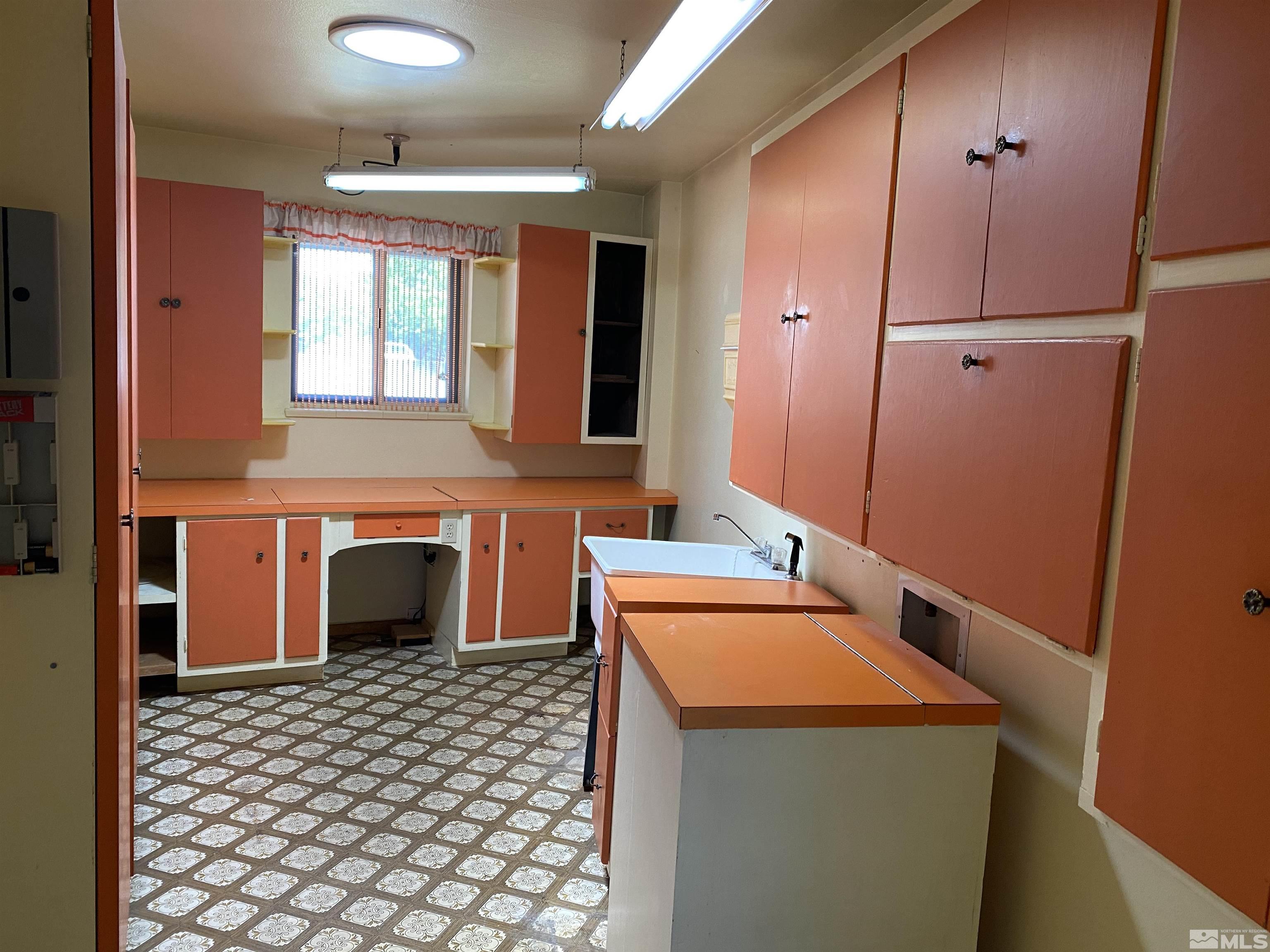 3065 Windermere Road Sparks, NV 89431 - Photo 17 of 32 Photo 17