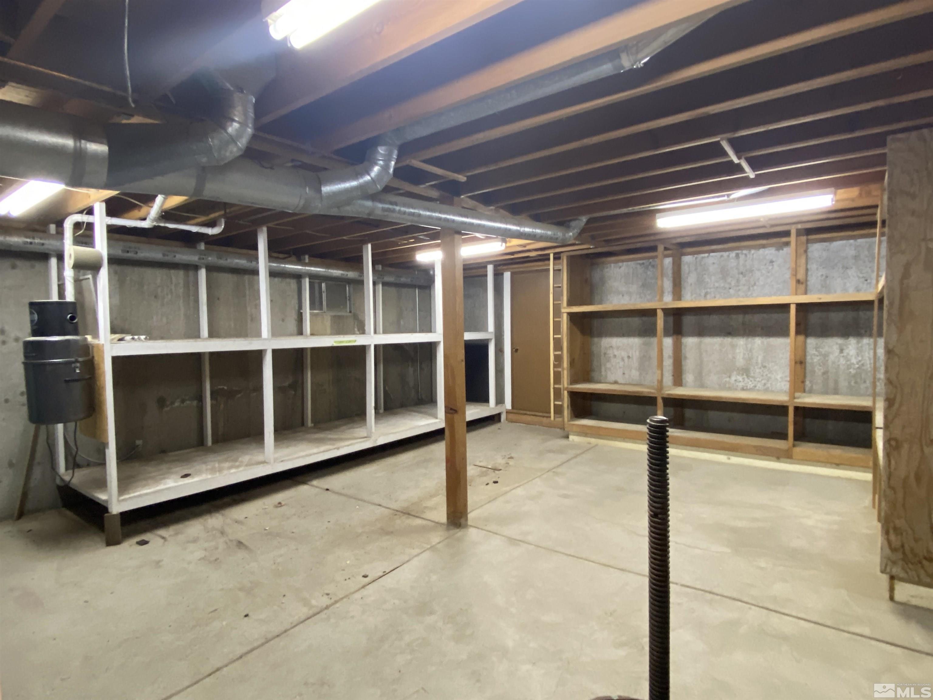 3065 Windermere Road Sparks, NV 89431 - Photo 28 of 32 Photo 28