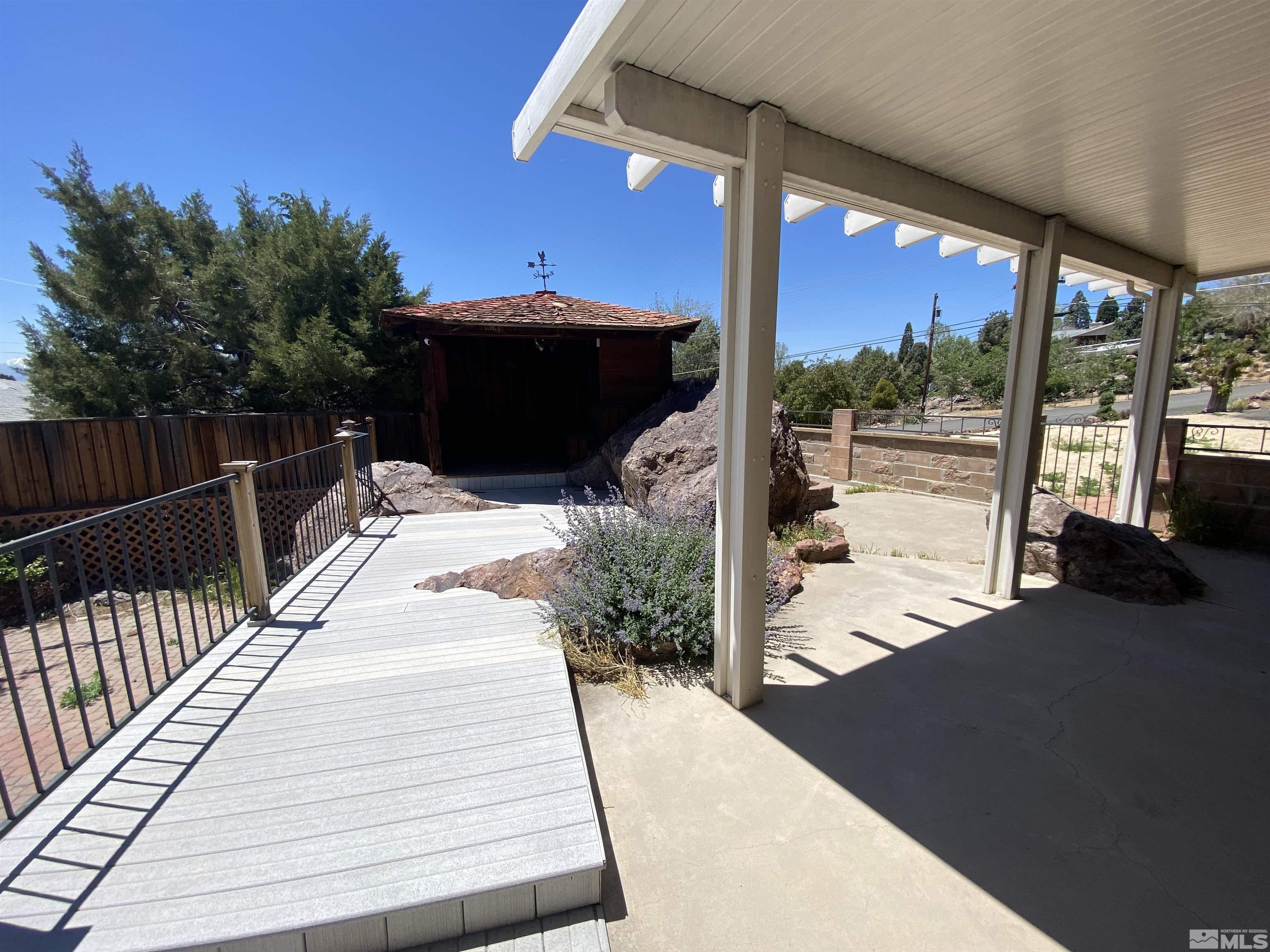 3065 Windermere Road Sparks, NV 89431 - Photo 5 of 32 Photo 5