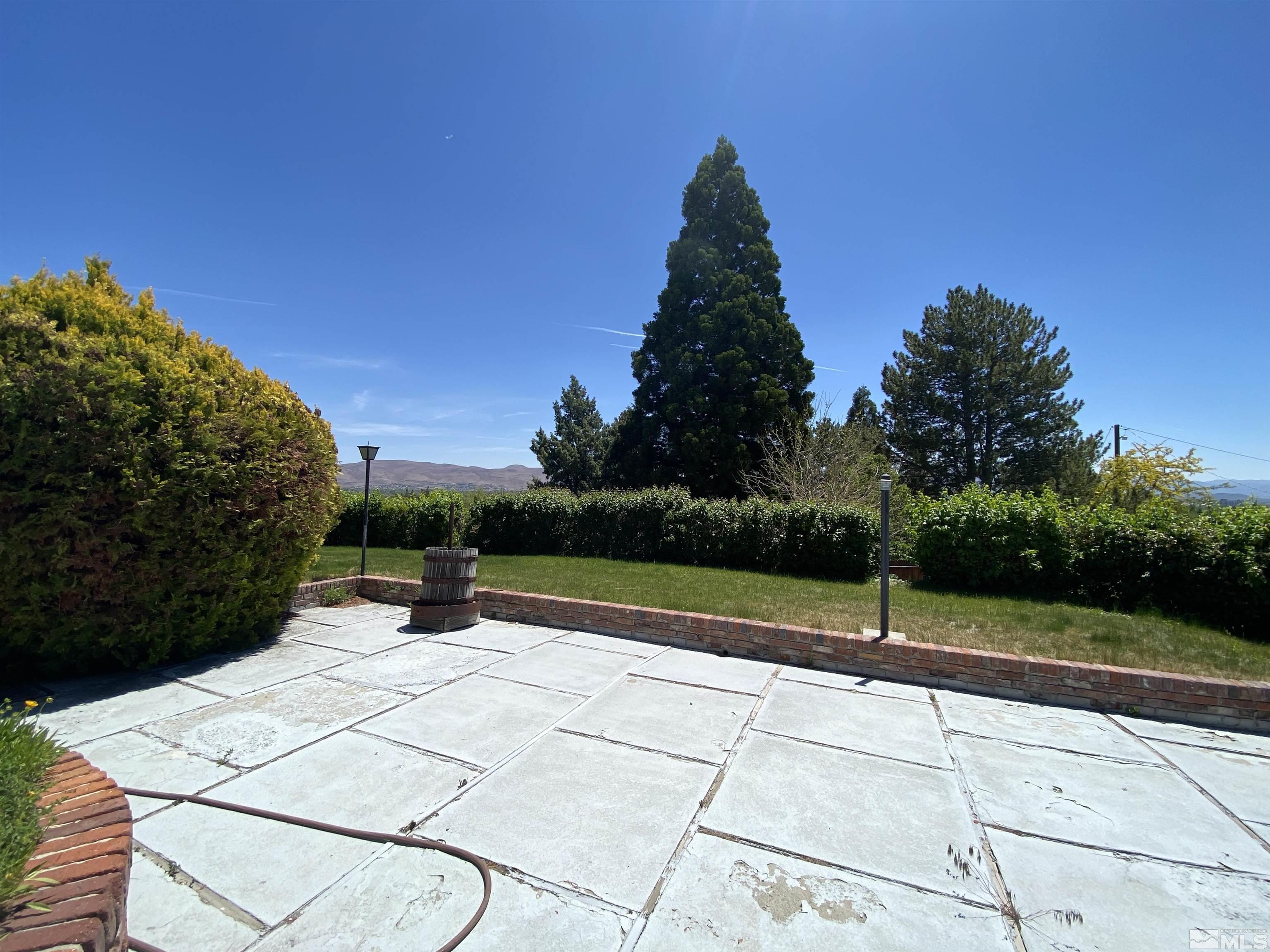 3065 Windermere Road Sparks, NV 89431 - Photo 7 of 32 Photo 7