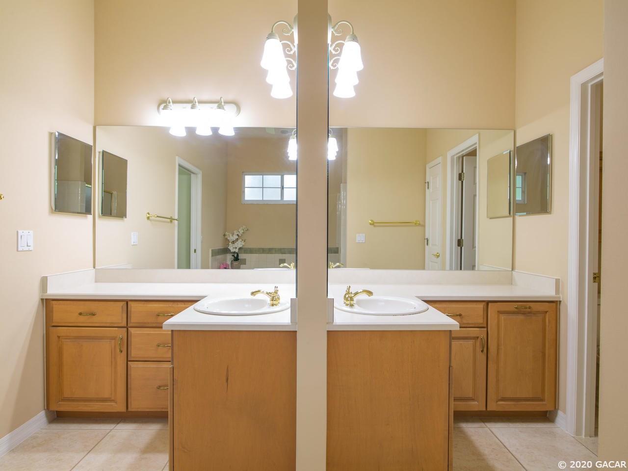 10212 Southwest 17th Place Gainesville, FL 32607 - Photo 17 of 30 Gallery Image 17