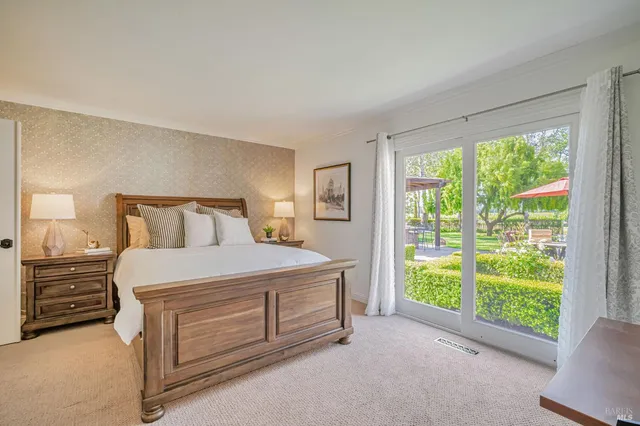 $2,100,000 | 6276 Old Redwood Highway, Santa Rosa, CA 95403