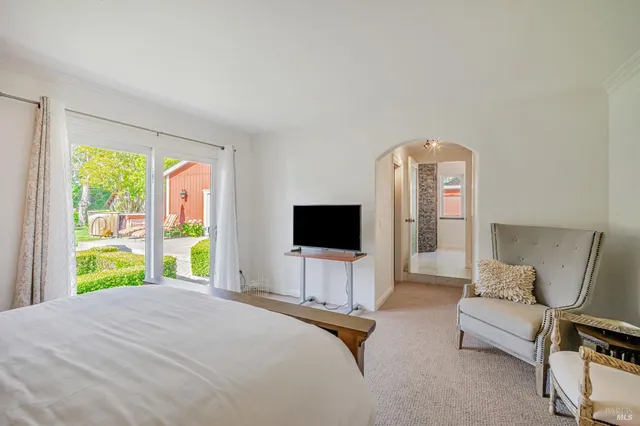 $2,100,000 | 6276 Old Redwood Highway, Santa Rosa, CA 95403