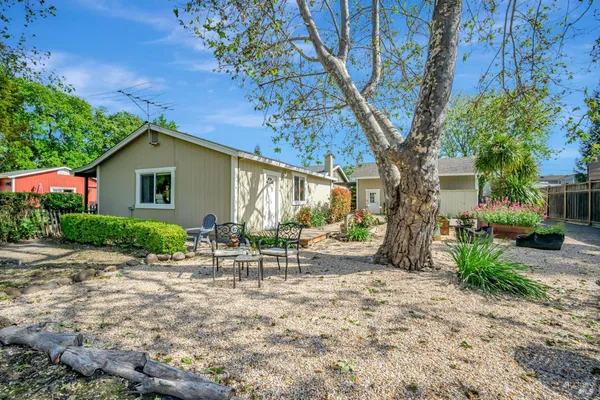 $2,100,000 | 6276 Old Redwood Highway, Santa Rosa, CA 95403