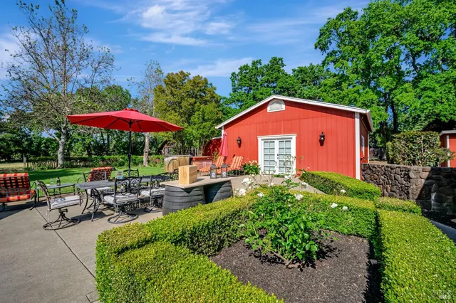 $2,100,000 | 6276 Old Redwood Highway, Santa Rosa, CA 95403