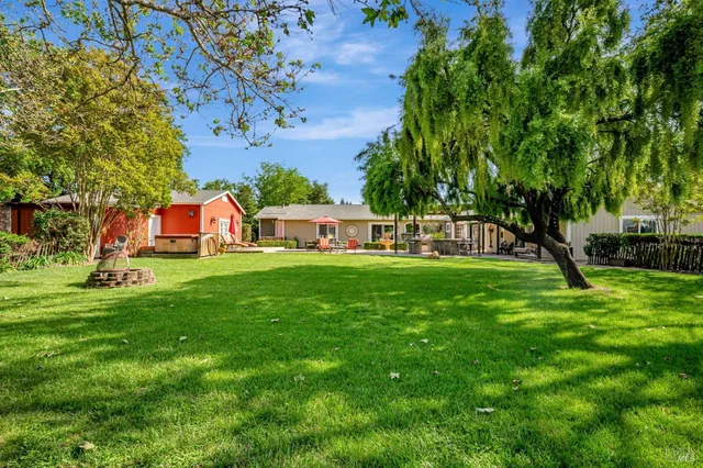 $2,100,000 | 6276 Old Redwood Highway, Santa Rosa, CA 95403