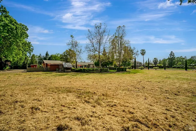 $2,100,000 | 6276 Old Redwood Highway, Santa Rosa, CA 95403