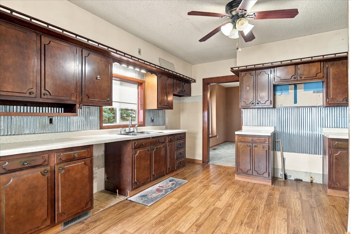 21718 Capp Road Sterling, IL 61081 - Photo 16 of 30 Gallery Image 16