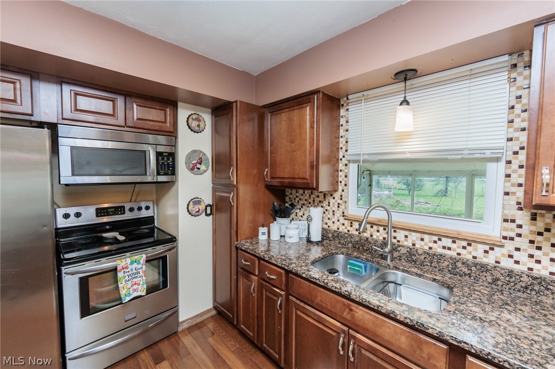 19157 Howe Road Strongsville, OH 44136 - Photo 13 of 46