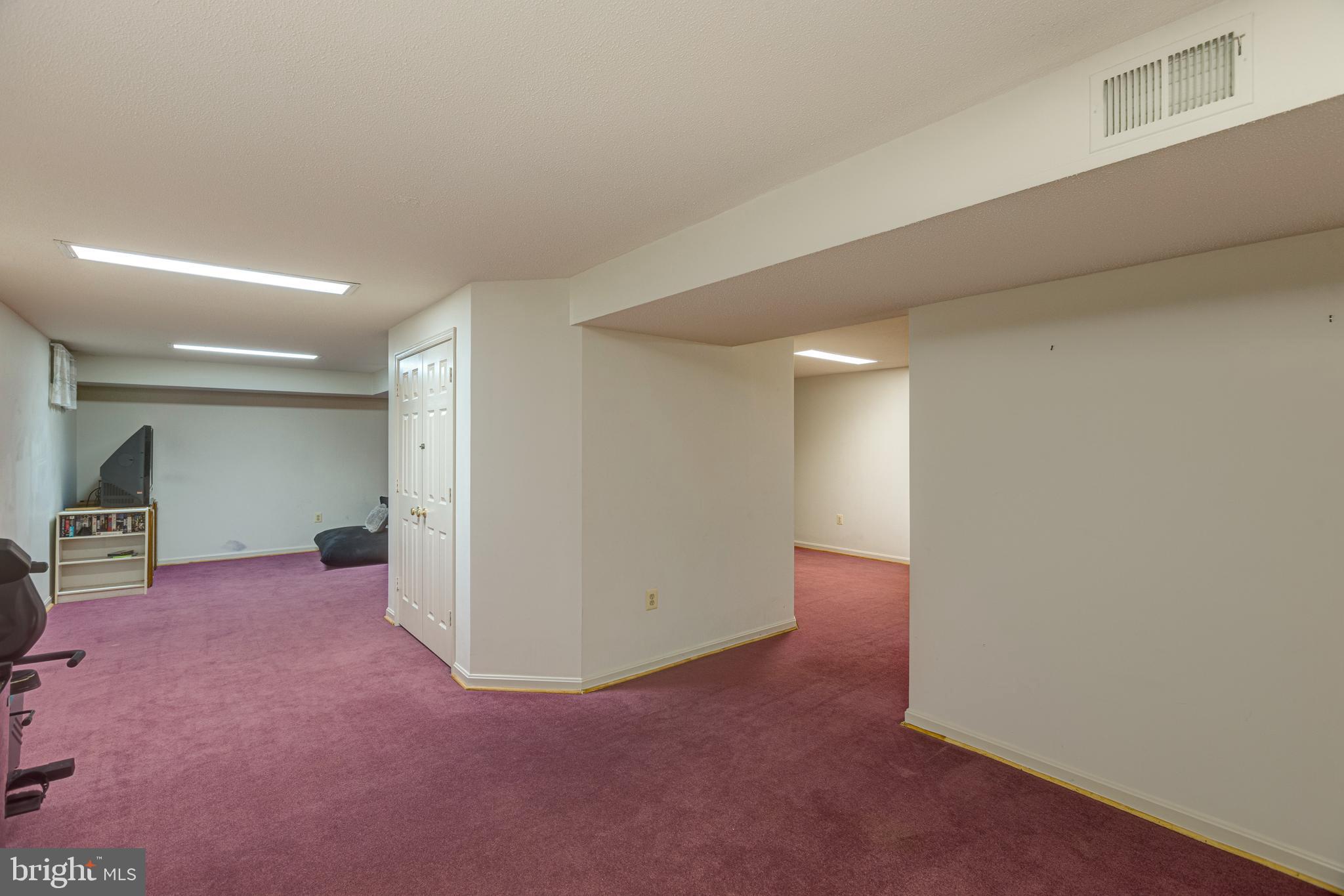 1931 East Beech Road Sterling, VA 20164 - Photo 43 of 56 Gallery Image 43