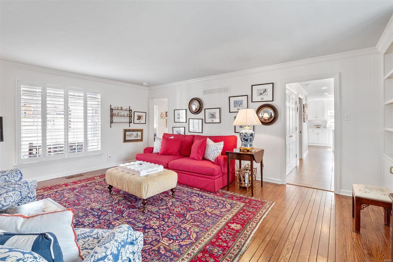 403 Hammersmith Road Creve Coeur, MO 63141 - Photo 11 of 39