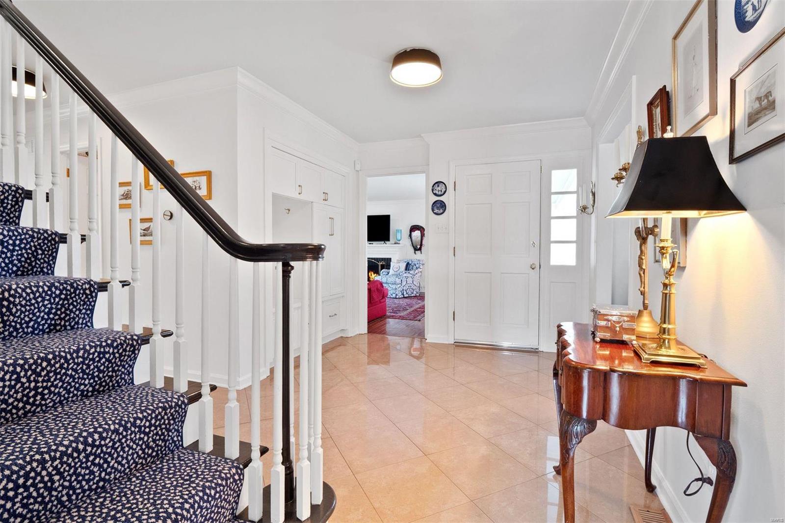 403 Hammersmith Road Creve Coeur, MO 63141 - Photo 13 of 39