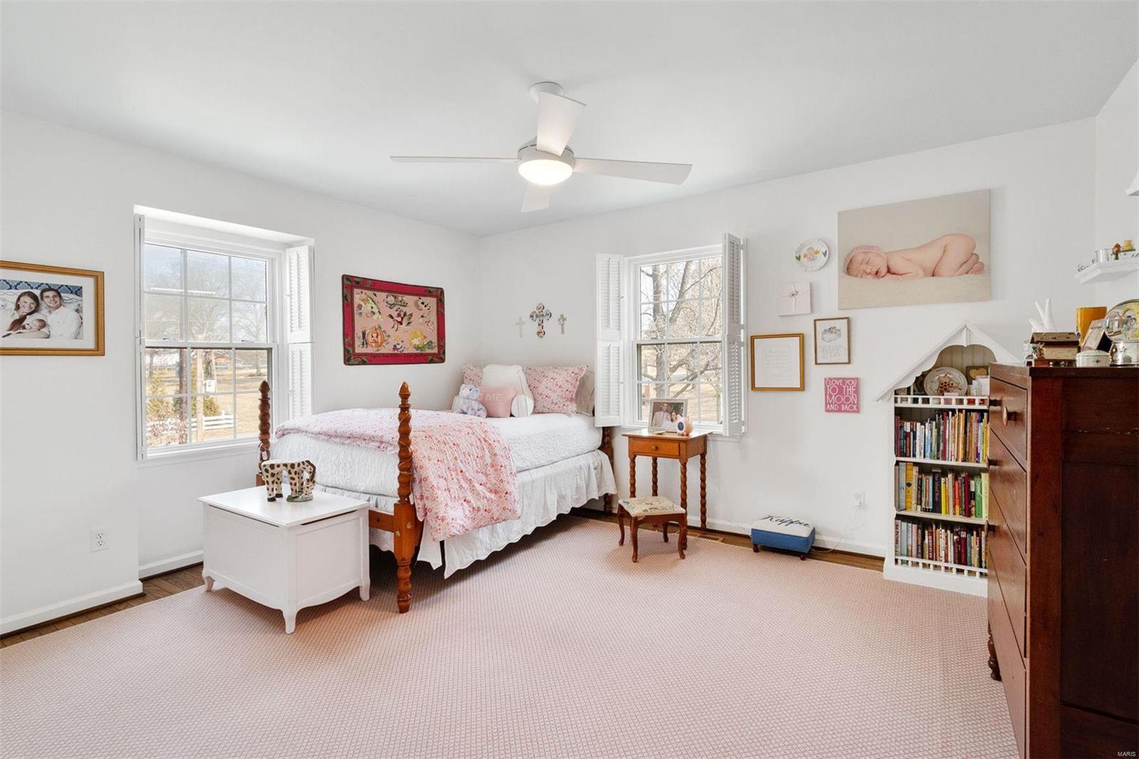 403 Hammersmith Road Creve Coeur, MO 63141 - Photo 20 of 39