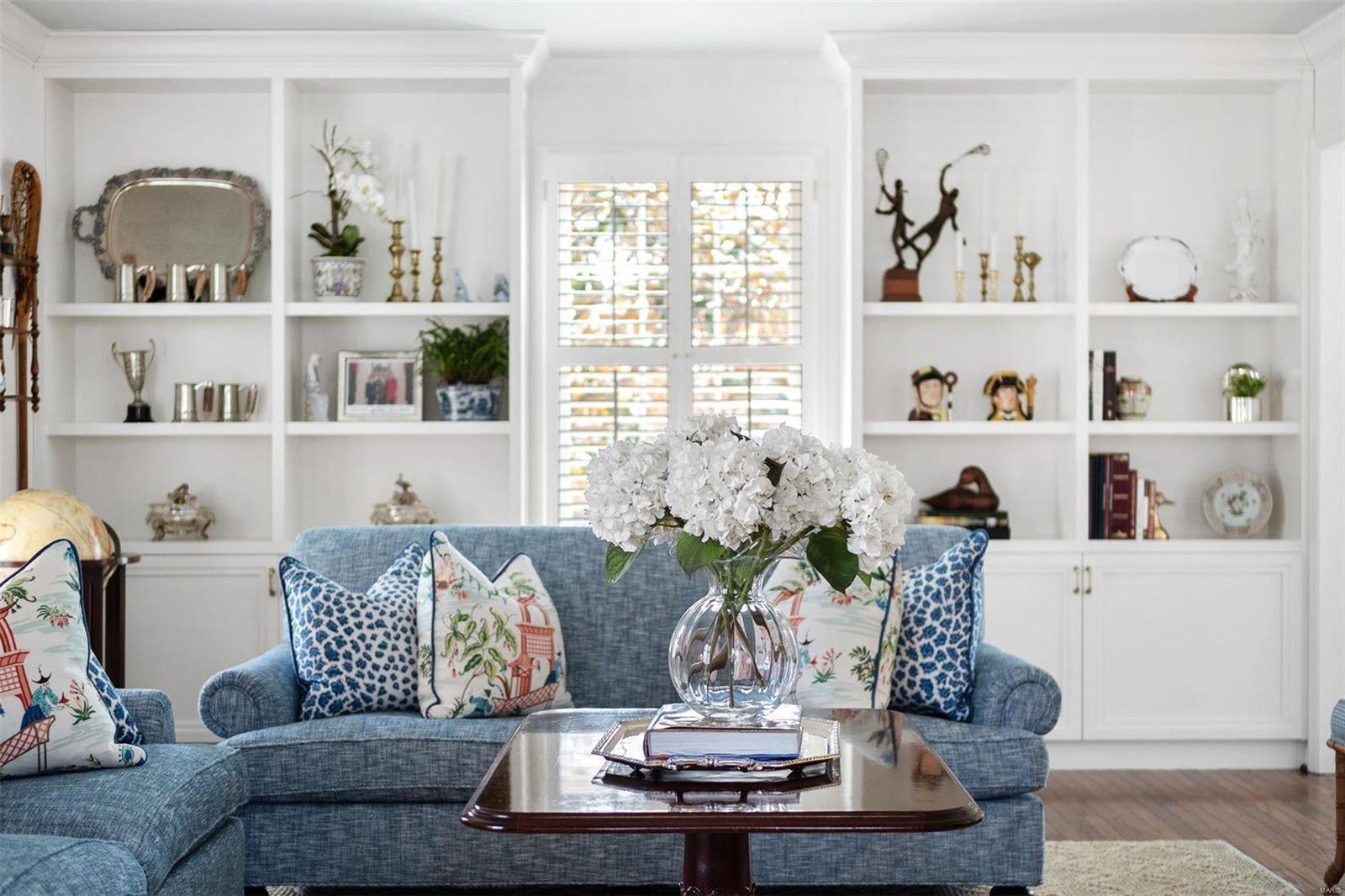 403 Hammersmith Road Creve Coeur, MO 63141 - Photo 5 of 39