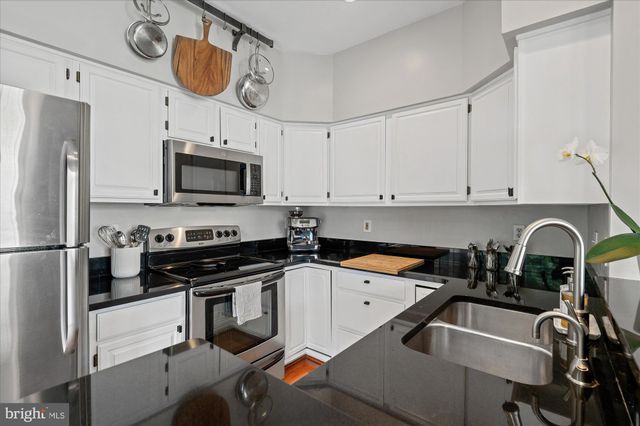 $831,000 | 3909 Elbert Avenue, Alexandria, VA 22305