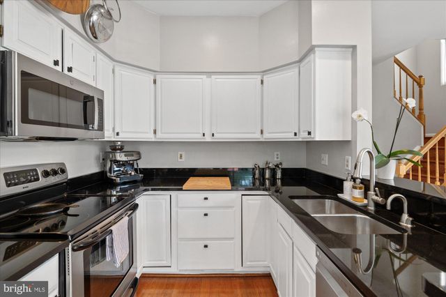 $831,000 | 3909 Elbert Avenue, Alexandria, VA 22305