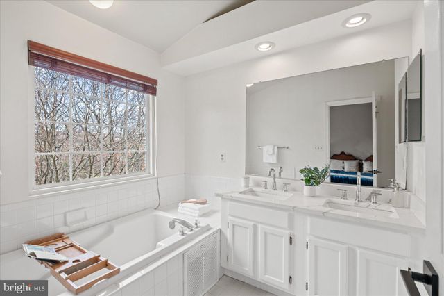 $831,000 | 3909 Elbert Avenue, Alexandria, VA 22305