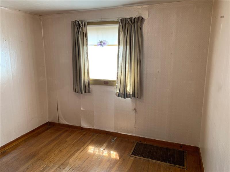 614 Beech Road Pittsburgh, PA 15239 - Photo 14 of 18