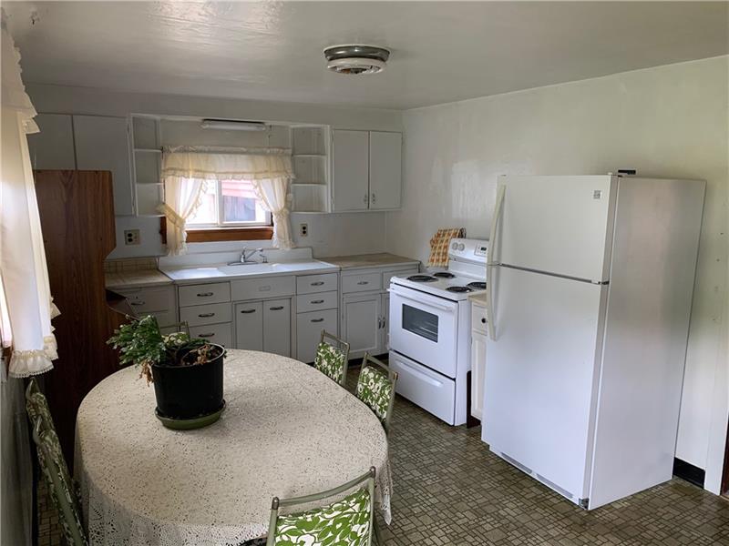 614 Beech Road Pittsburgh, PA 15239 - Photo 7 of 18