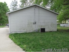 2011 E Keys Springfield, IL 62702 - Photo 11 of 12