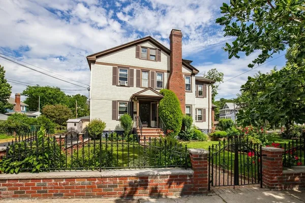 $4,000 | 28 Churchill Avenue, Unit 2, Arlington, MA 02476