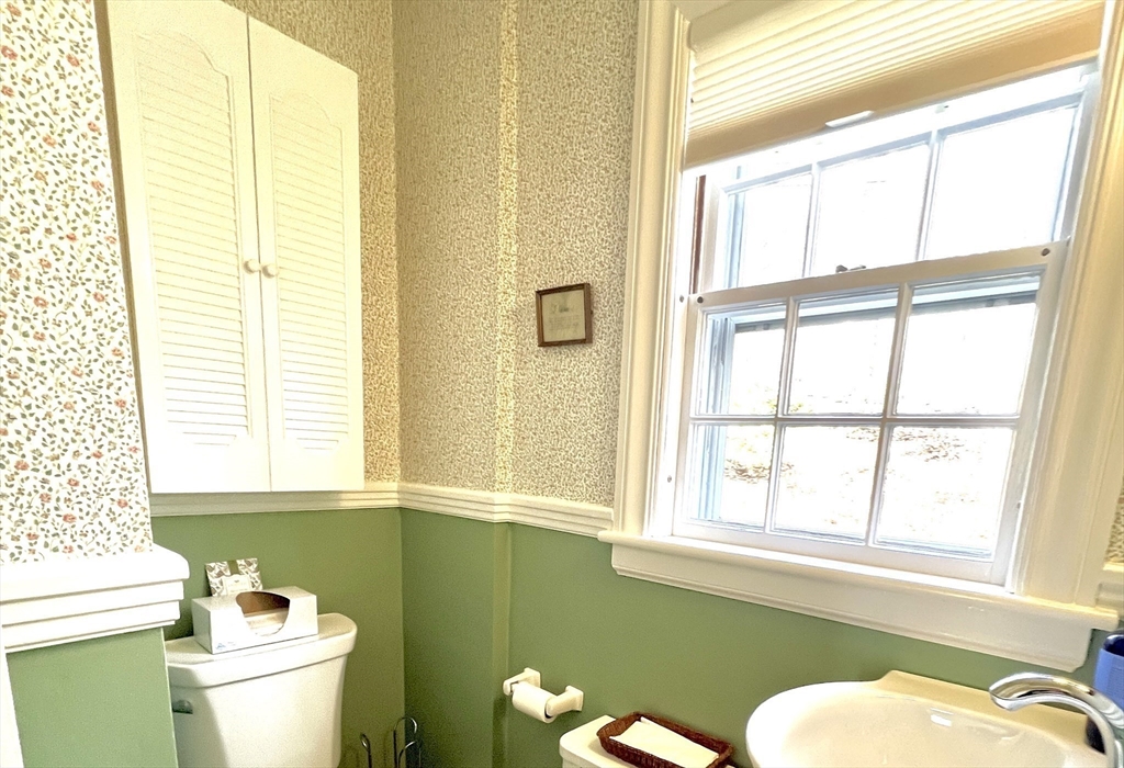 79 Monadnock Road Worcester, MA 01605 - Photo 14 of 29 Gallery Image 14