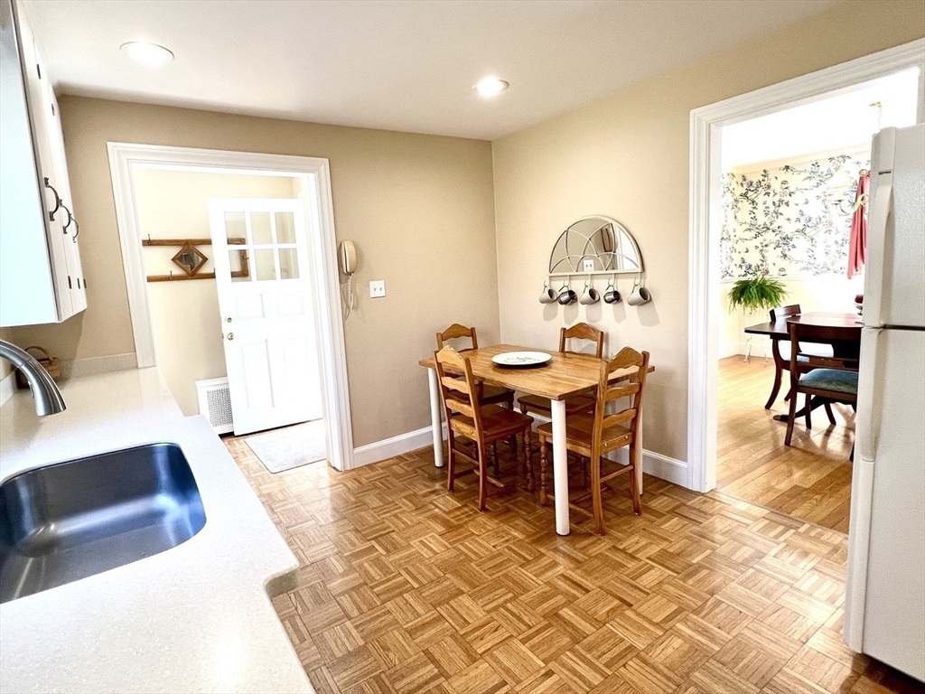 79 Monadnock Road Worcester, MA 01605 - Photo 5 of 29 Gallery Image 5
