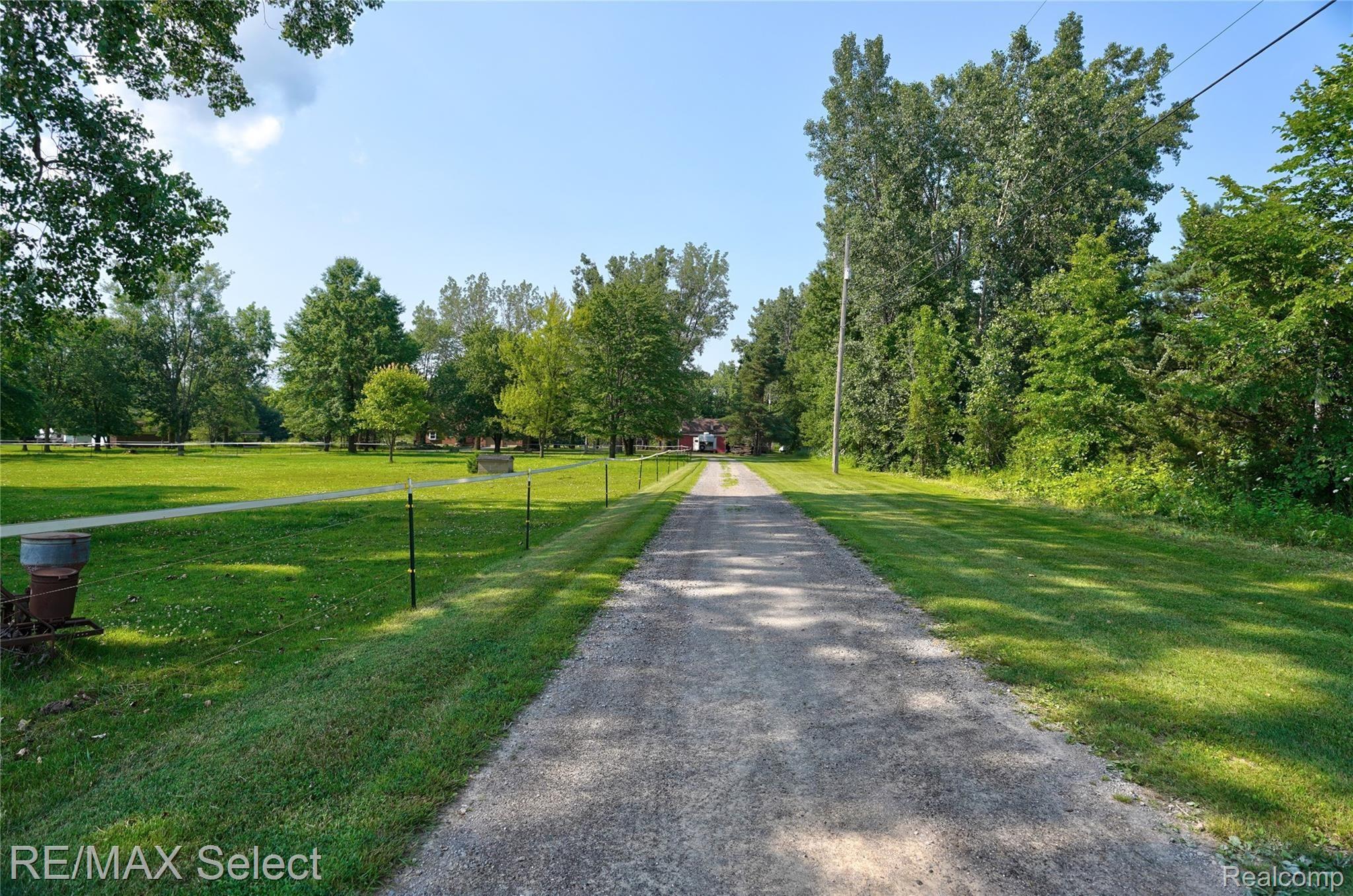 6182 West Willard Road Birch Run, MI 48415 - Photo 44 of 84 6182 Willard Road 031.jpg