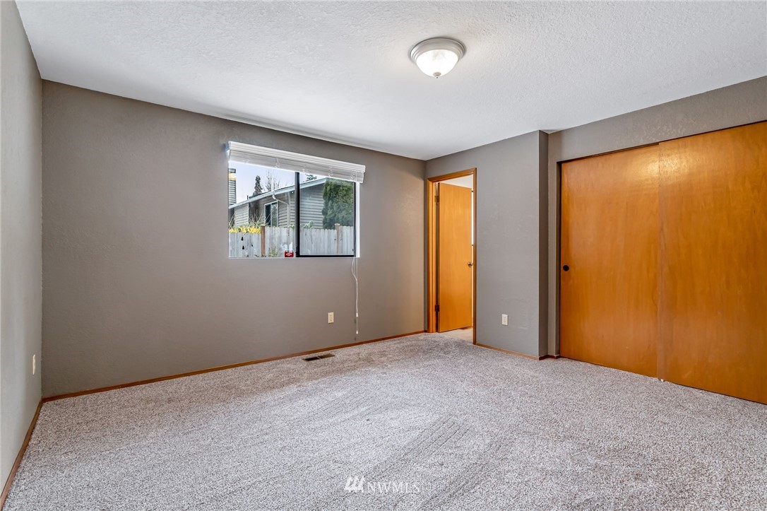 2222 236th Street Southeast Bothell, WA 98021 - Photo 19 of 32