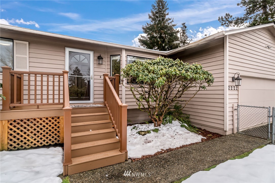 2222 236th Street Southeast Bothell, WA 98021 - Photo 3 of 32
