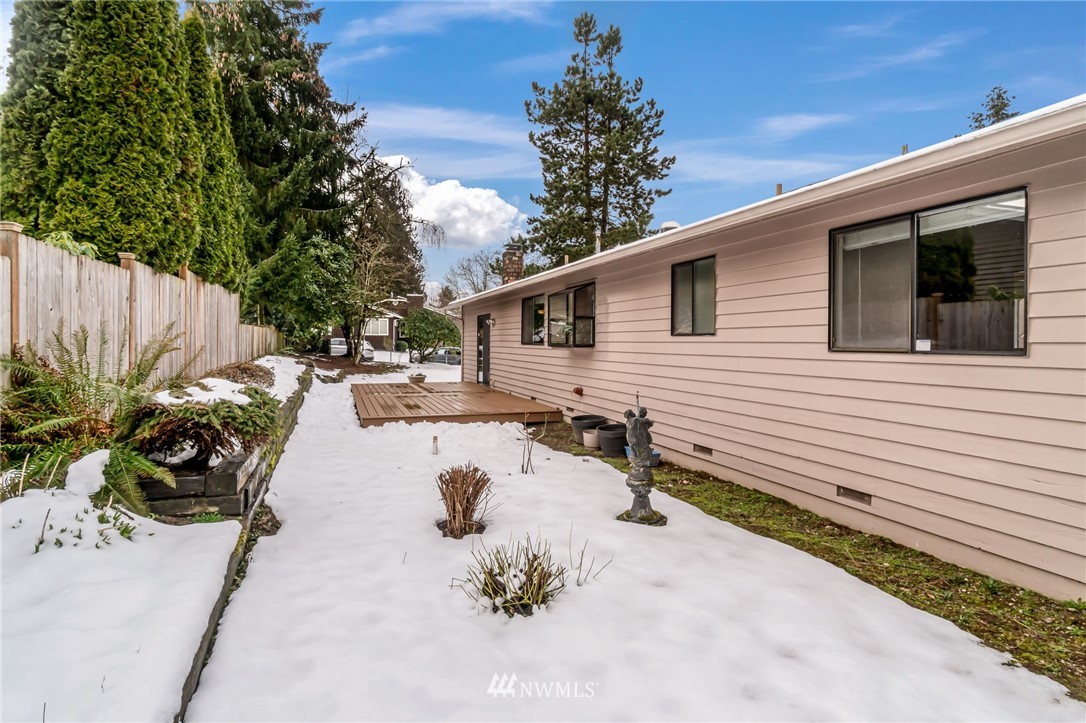 2222 236th Street Southeast Bothell, WA 98021 - Photo 27 of 32