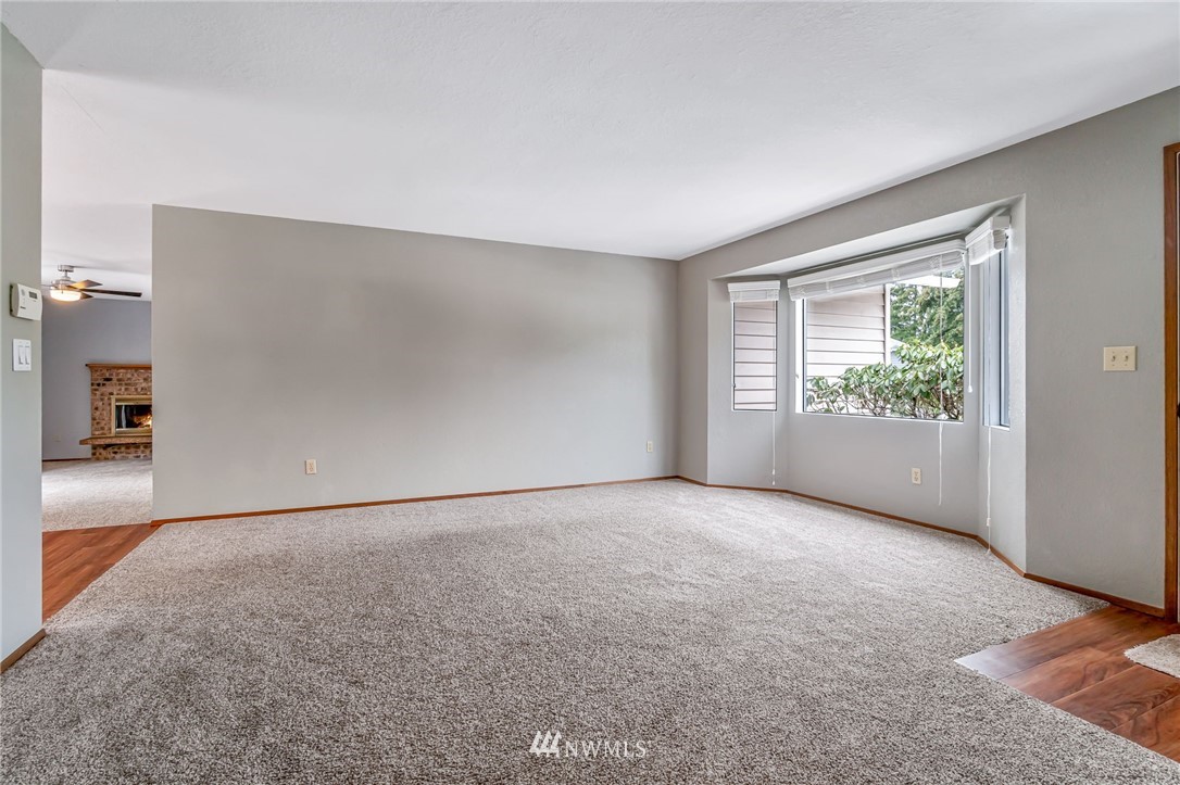 2222 236th Street Southeast Bothell, WA 98021 - Photo 6 of 32