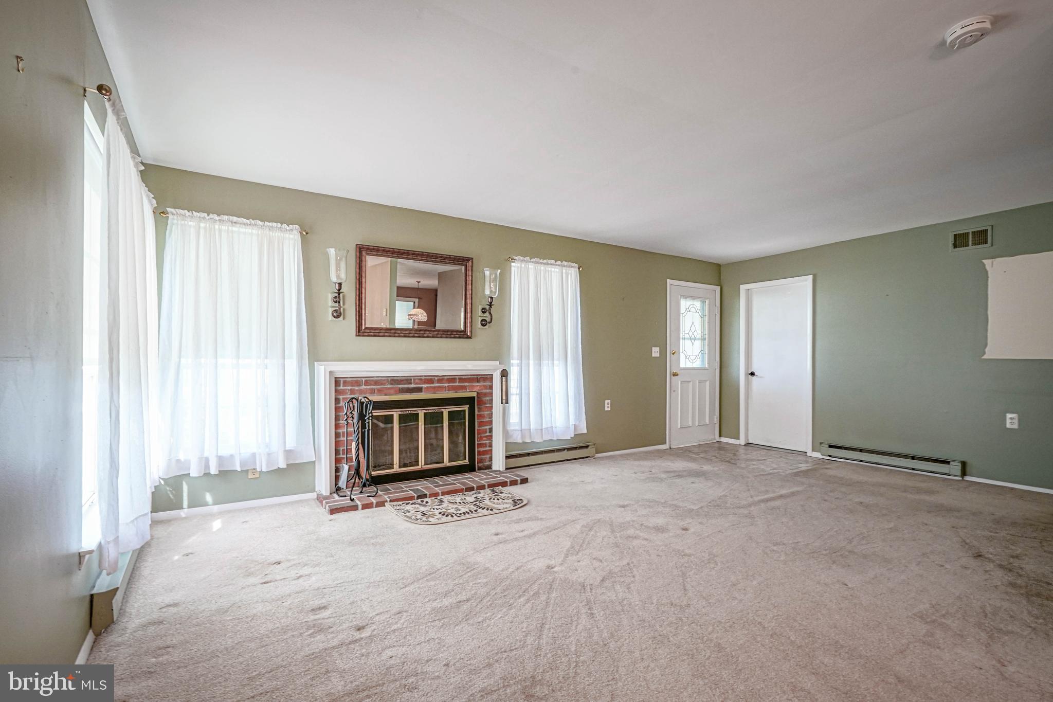 987 Westminster Drive North Southampton, NJ 08088 - Photo 9 of 33