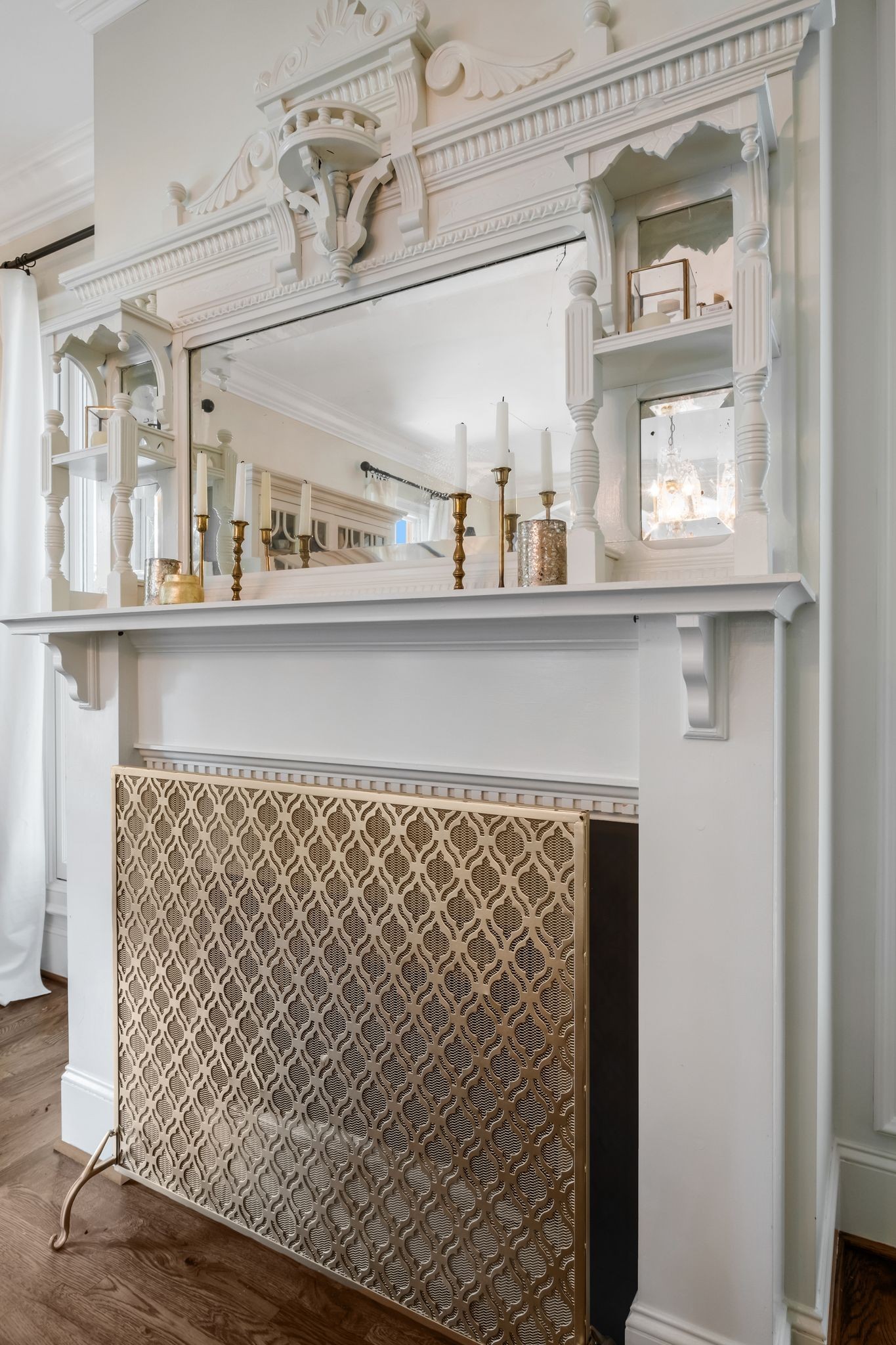 5468 Parker Branch Road Franklin, TN 37064 - Photo 14 of 99 a view of a hallway with wooden floor and cabinets