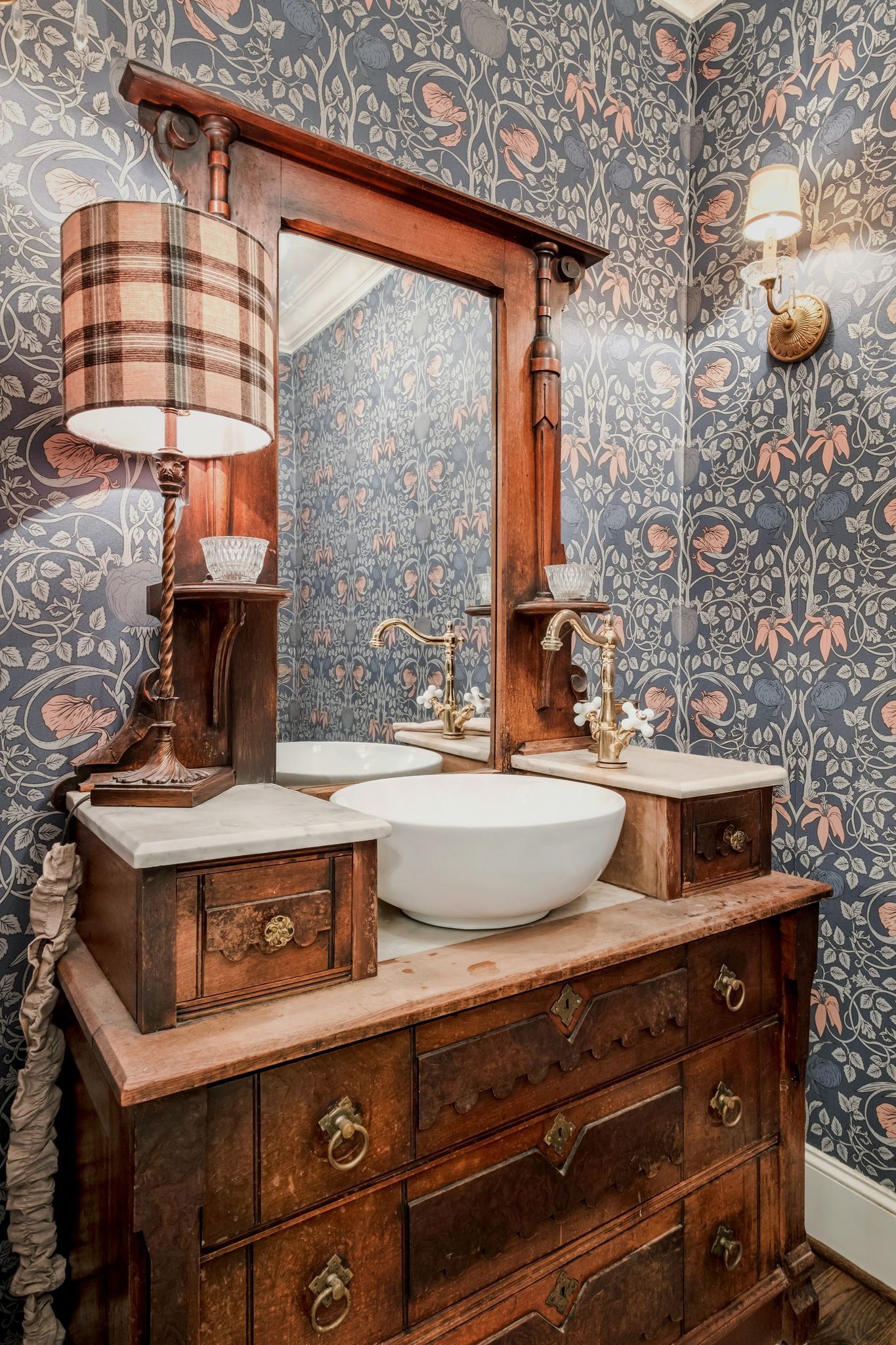 5468 Parker Branch Road Franklin, TN 37064 - Photo 34 of 99 a view of barbeque grill with tub