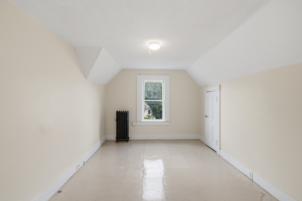 59 Waverly Street, Unit 2 Springfield, MA 01107 - Photo 11 of 17 Gallery Image 11
