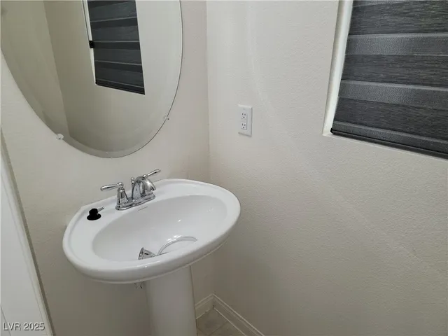 $2,545 | 9845 Mercer Ests Court, Las Vegas, NV 89141