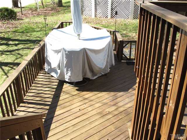 10041 Goodview Court Raleigh, NC 27613 - Photo 21 of 25 Lower Deck
