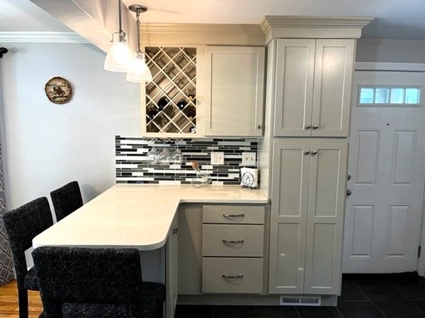 35 Mission Road North Chelmsford, MA 01863 - Photo 10 of 36 Gallery Image 10