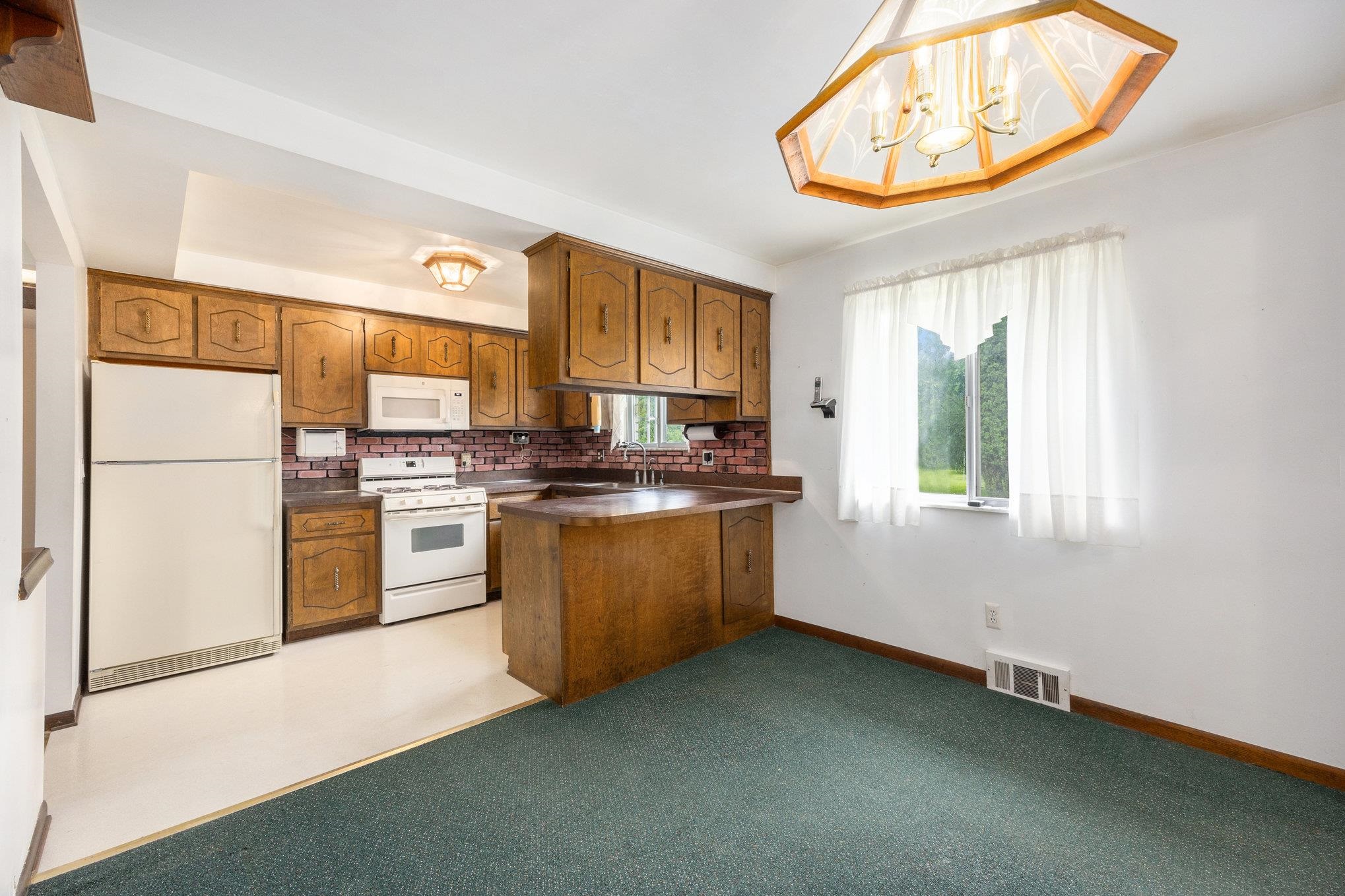 8877 Marr Road Almont, MI 48003 - Photo 11 of 35 50179938-de86e2be-aa24-4c01-9742-b2bc7c565494.JPG