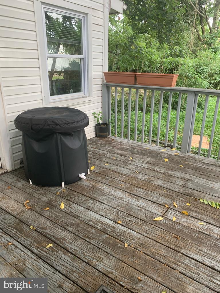 64 Pine Street Beverly, NJ 08010 - Photo 10 of 11