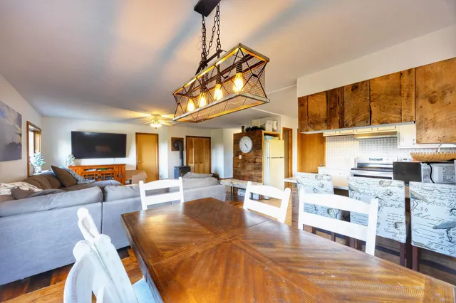 $365,900 | 48798 Pansy Landing Road, Sandstone, MN 55072